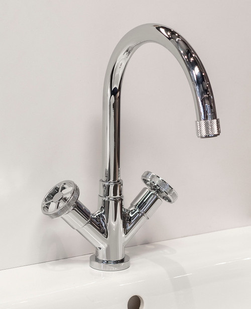 Tap Shop Knurl 1-hole kitchen sink mixer chrome