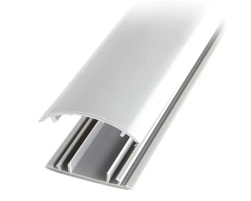 RD502 | StarTech | Floor Cable Duct