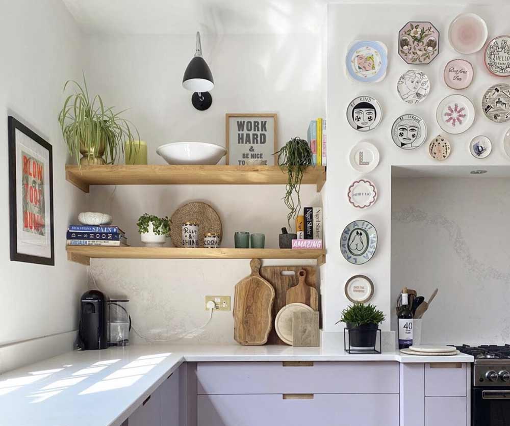 31 Beautiful Kitchen Wall Decor Ideas for a Fresh Look - Aspect ...