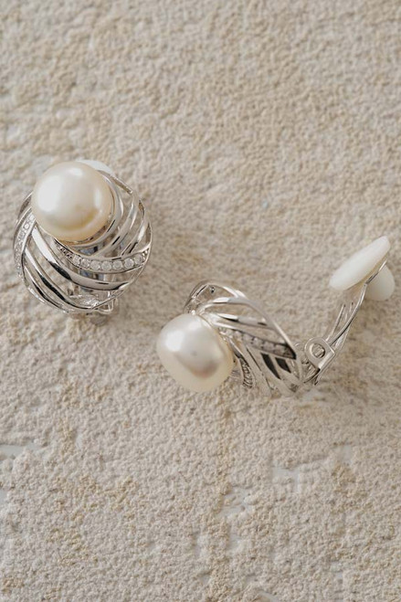 Pearl Silver Swirl Clip-on Earrings