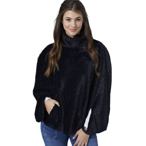 Coco + Carmen LIETTE FAUX FUR PONCHO WITH POCKETS