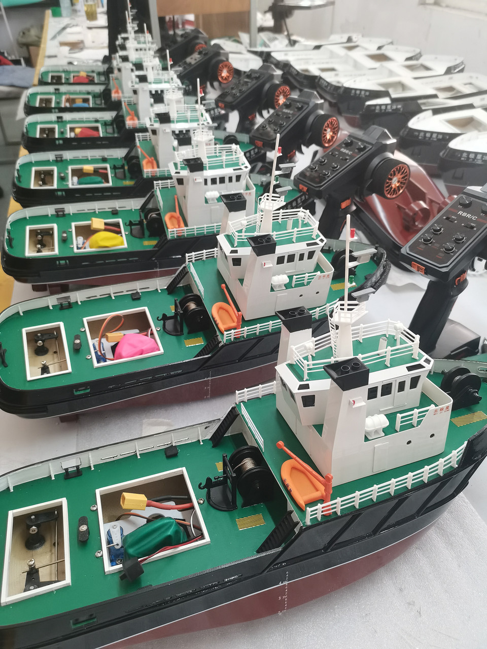 Beili Remote Contlrol RC 1/75 Beijixing Tugboat RTR with Double 280 Brushed Motor, 2.4GHz 6CH radio set