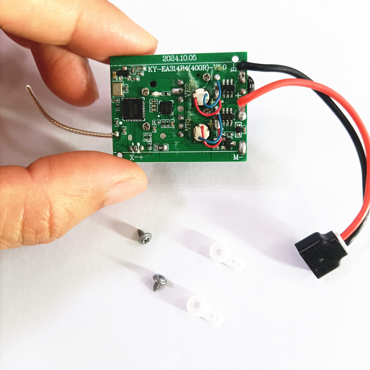 Volantex PR2217 Receiver 4ch W/ gyro, servos PR2217 for 761-7 F22, 761-10 F16