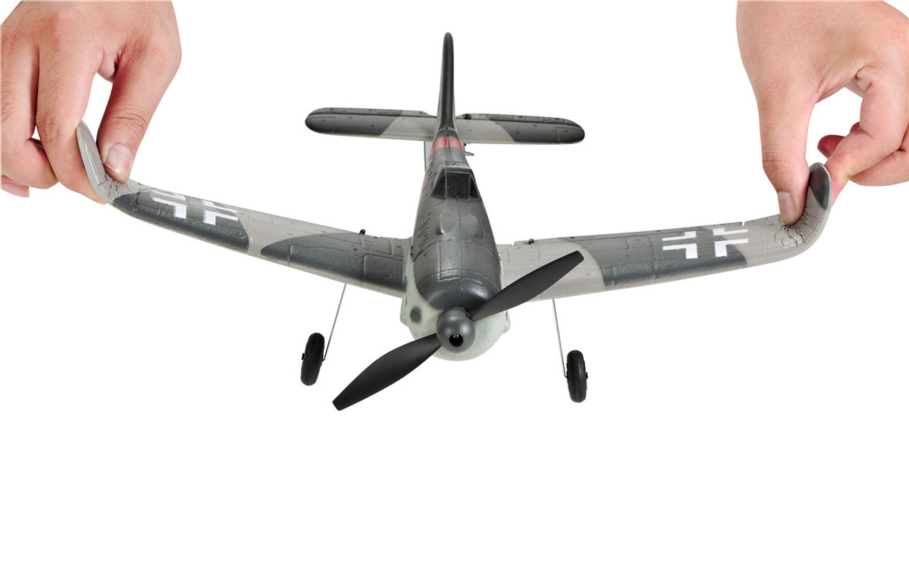 TOPRC TOP 402mm Mini FW190 4CH RC Warbirds RTF with Radio System and Lipo Battery (Ready to Fly) TOP105