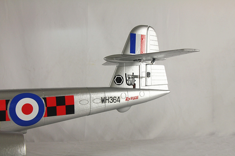 ynam Gloster Meteor F8 V2 Silver 6S Twin 70mm EDF RC Jet w/ Flaps