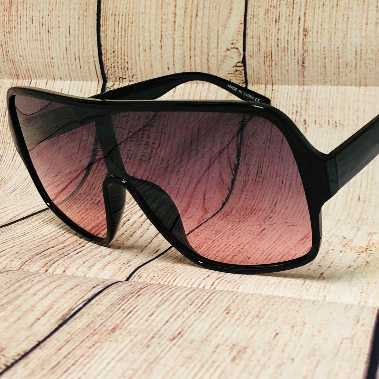 sunglasses square one