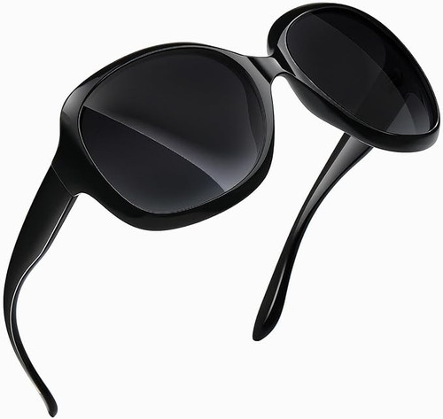 Keywords: oversized sunglasses, fashionable, gradient lenses, black frames, women's eyewear, statement sunglasses, trendy, sun protection, chic, stylish, large frame, modern, glamorous