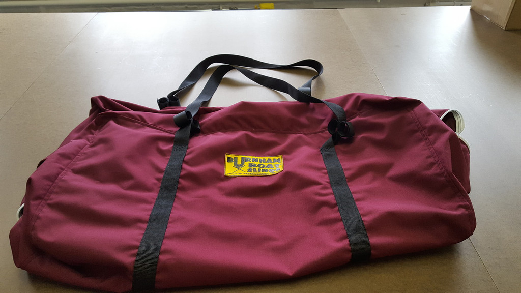 Keep your Boathouse organized.  Simplify your life!  Make derigging & loading faster & more efficient.

Store your 4 & 8 covers in a great new bag.  Measures 36" x 24" 18".  Fully available in team colors.  