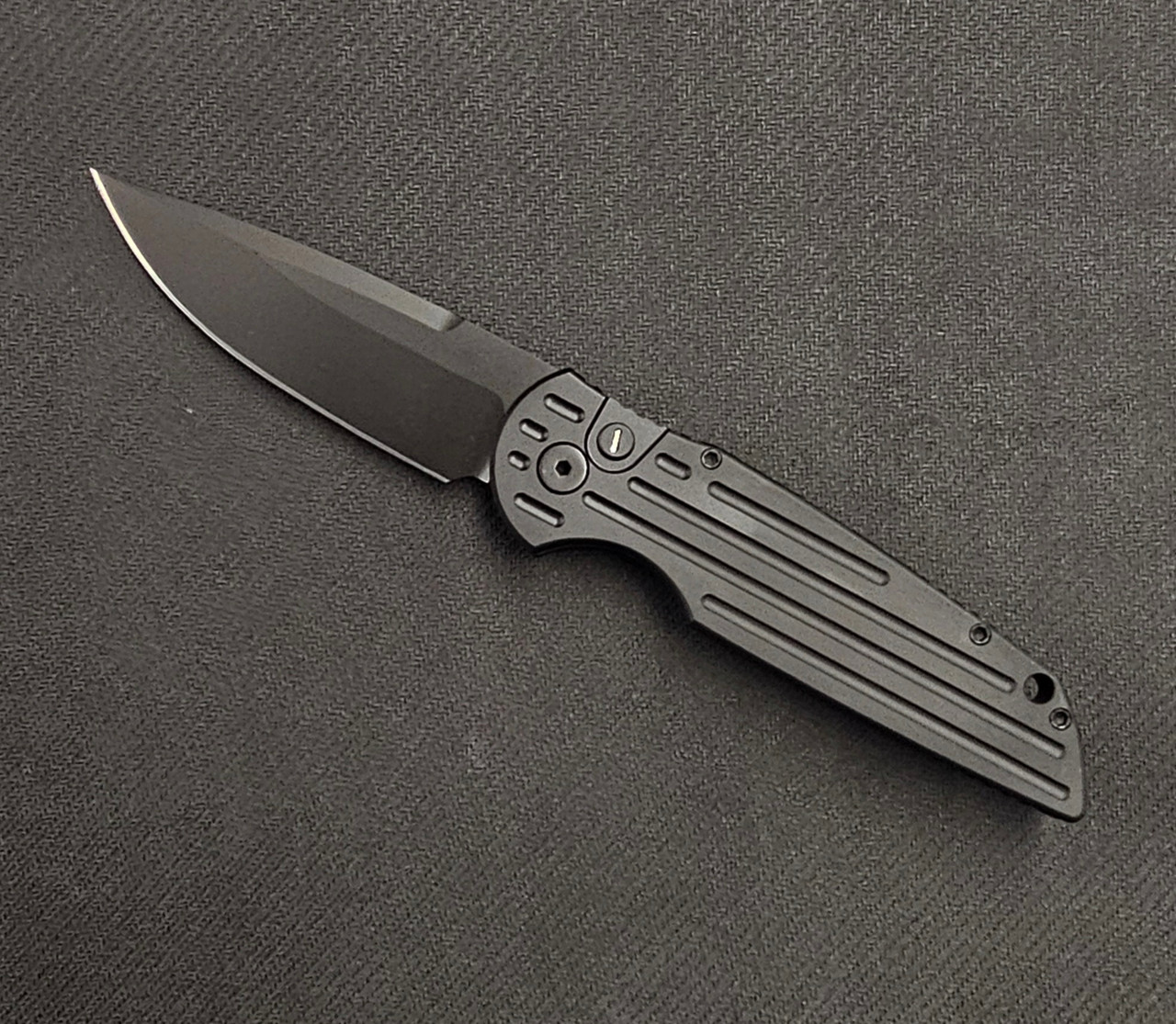 Protech TR-3 SWAT Operator 