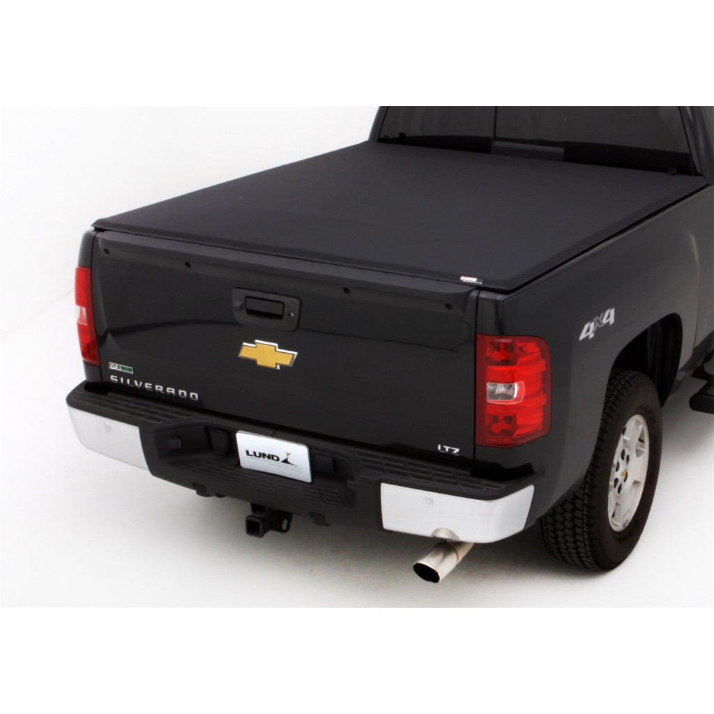 Lund Tonneau Cover For GMC Sierra 1500 Classic 2007 | Black | (6.5ft Bed) | Genesis Elite Tri-Fold (TLX-lnd95853-CL360A81)