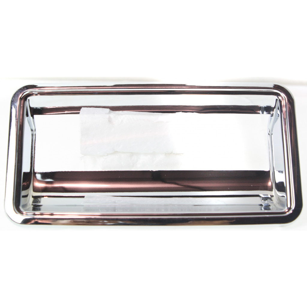 For Chevy K1500 / K2500 / K3500 Tailgate Handle Bezel 1988-2000 | Chrome | Plastic (CLX-M0-USA-C580717-CL360A71)