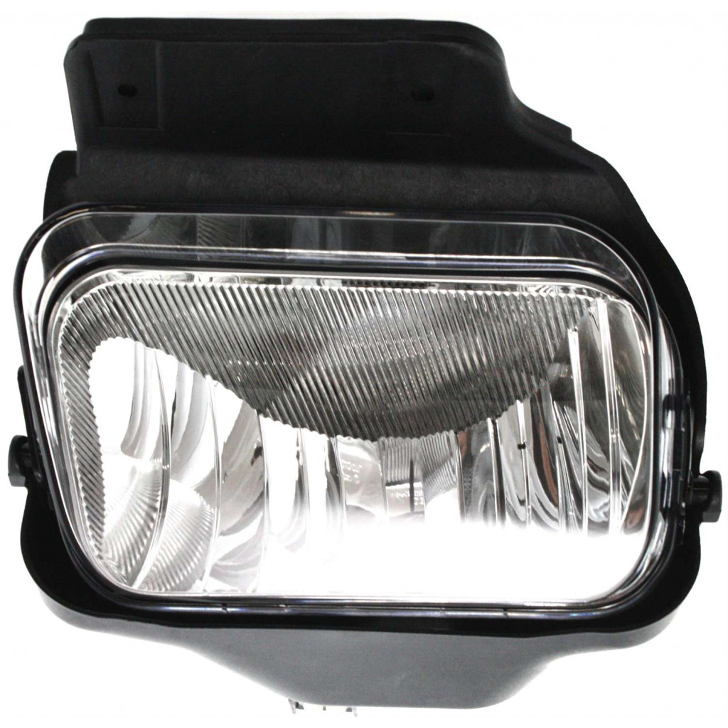 KarParts360: For 2007 Chevy Silverado 1500 Classic Fog Light Assembly w/Bulbs (CLX-M0-GM507-B100L-CL360A2-PARENT1)