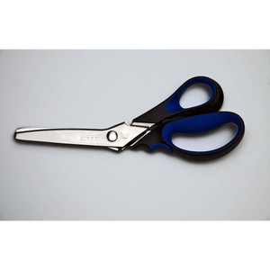 8.5" Pinking Shears with Soft Grip Handles