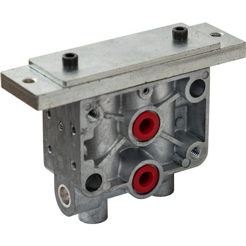 6458000B - Blank Spacer Section, for use between 2 Straight Handle Single Lever Controls