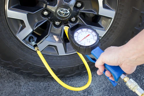 LockNFlate® PRO Analog Tire Inflator Gauge with LockNFlate® Locking Air Chuck