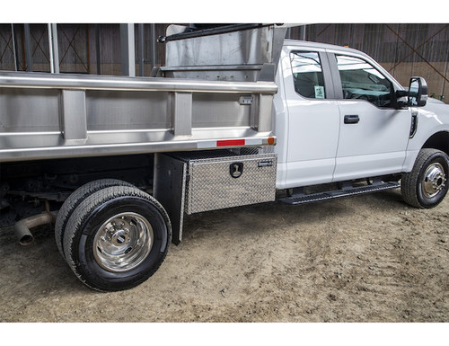 1705119 - 18x24x36 Inch Diamond Tread Aluminum  Underbody Truck Box