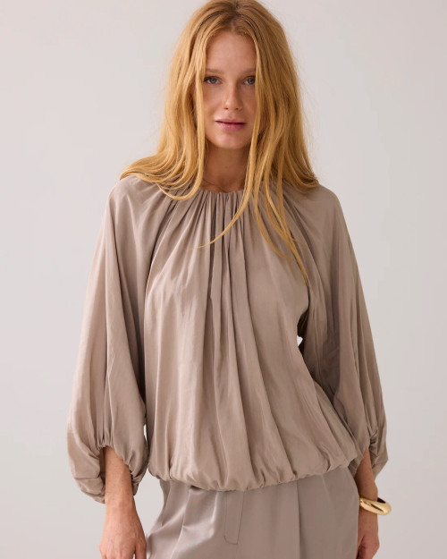 BOXY BLOUSE - NAVY, TAN