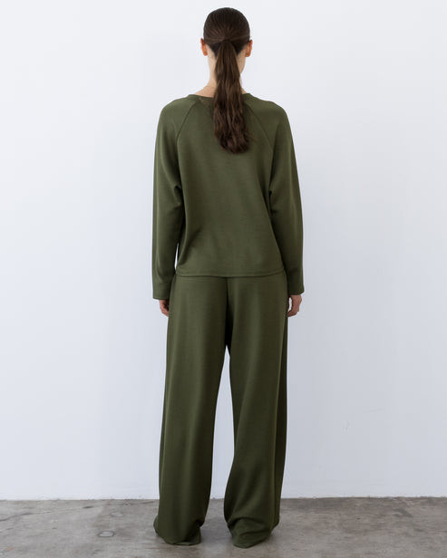 SCUBA LOUNGE PANT IN OLIVE GREEN