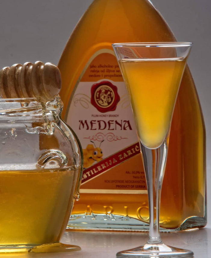 飲料・酒 Destilerija Zarić Medena ハチミツ入りブランデー