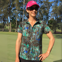 Short Sleeve Golf Top in Moss
