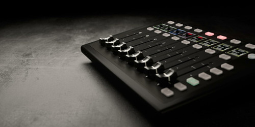Photo shows the IP8; no photo of the IP8-MOUNT is published