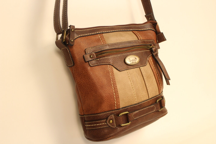 Born Concept Charging Crossbody Bag