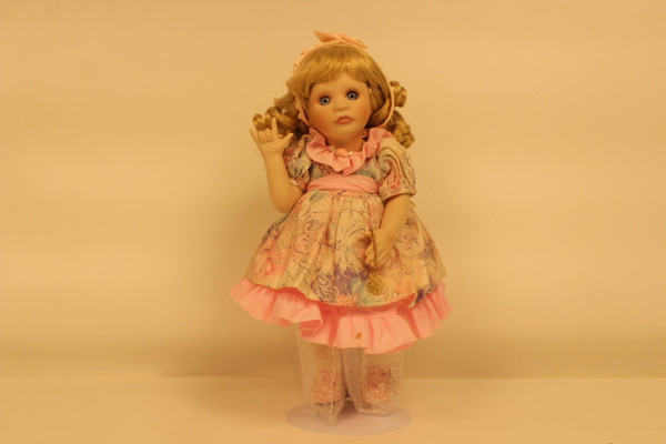Marie Osmond Porcelain Doll Traci