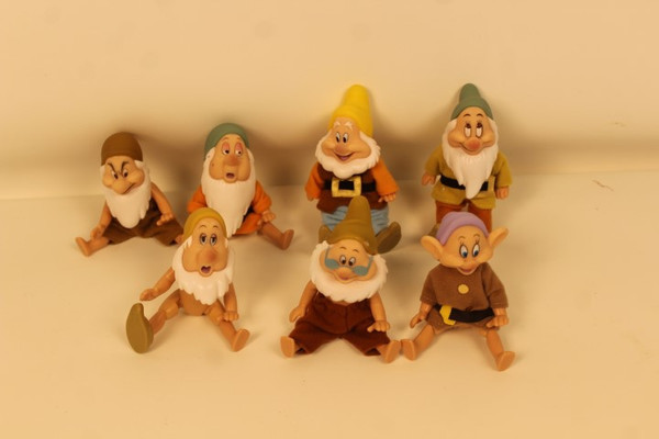 Disney's Snow White's Seven Dwarfs Vinyl Figurines