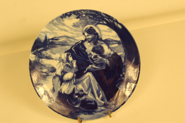 Vintage Avon Collectable Plate