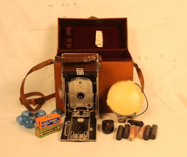 Vintage Polaroid 95A Folding Camera