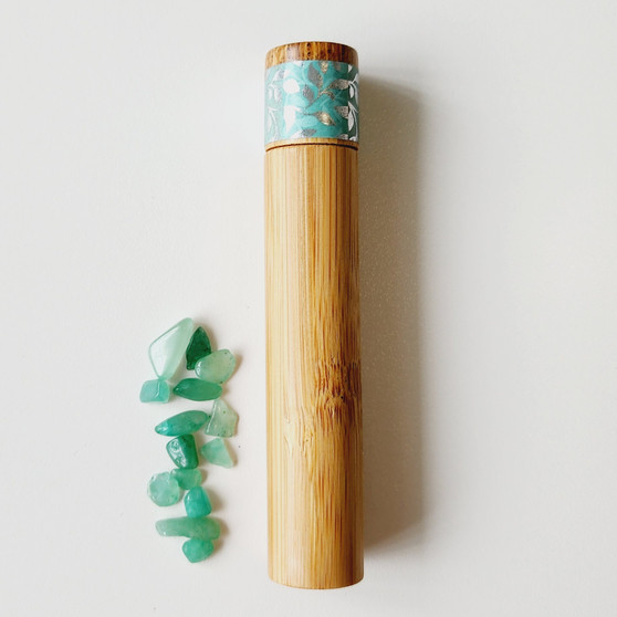 Our Sage Oil Roller has an incredibly herbaceous aroma that gives powerfully refreshing, earthy and camphoric scents. Sage Oil is known for its ability to stimulate the mind to provide a sense of clarity, improving memory and attention. It is primarily benefical for health, skincare and general wellbeing.