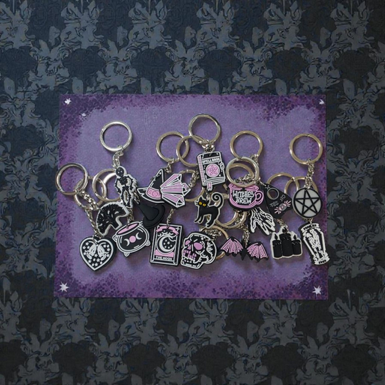Flexible keyrings for the strange, unordinary human that enjoys a little Spooky time. Attached this to anything with a loop, zip, hole, hook, pole or attatch directly to your keys.