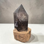 Smokey Quartz Properties: It is considered a premier grounding stone that helps balance the root chakra, promoting stability, security, and emotional balance. It is believed to help neutralize negative energy, alleviate fear, and reduce stress
Protection & Detoxification: Often used as a shield against electromagnetic smog (EMF) and geopathic stress. It is also believed to aid in letting go of old, negative patterns.