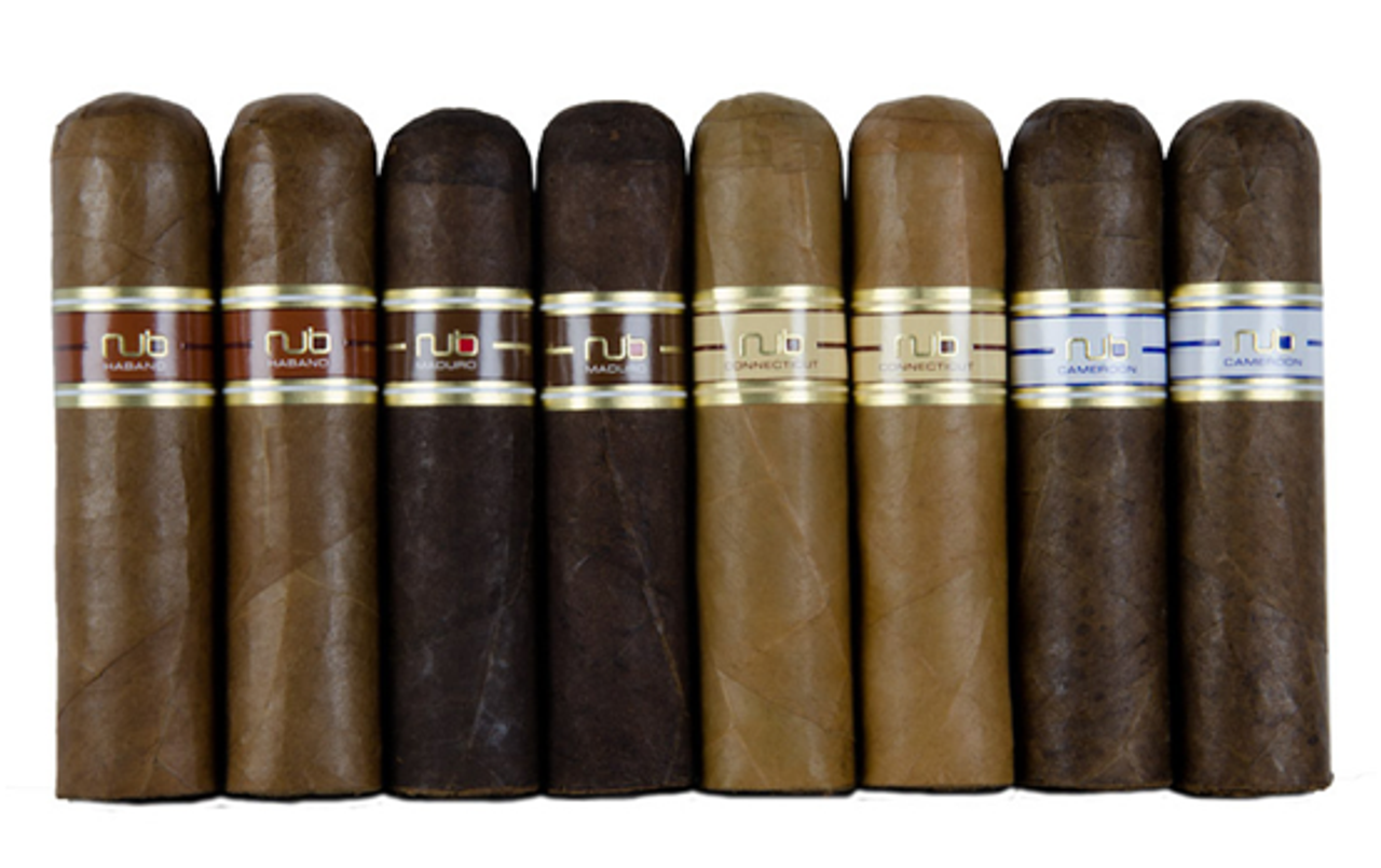 Top 4 Benefits of Buying Cigar Samplers Online