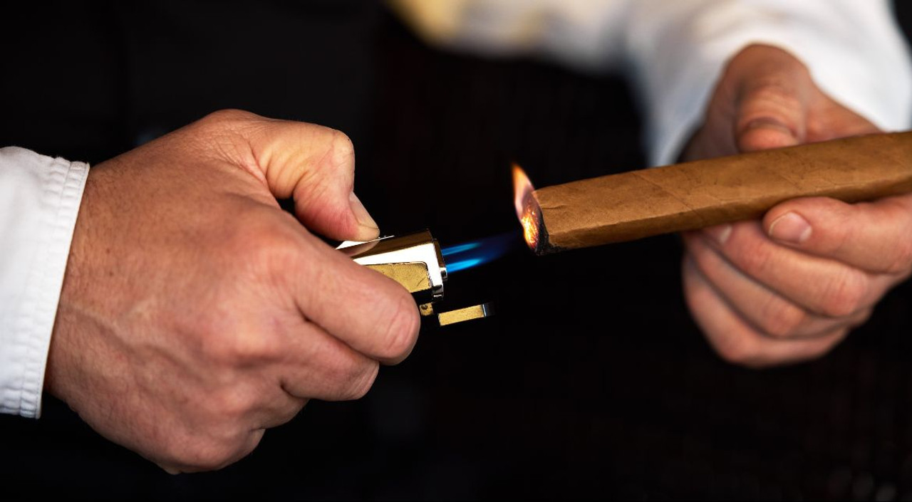 How to Refill a Butane Lighter in 7 Easy Steps Atlantic Cigar Co