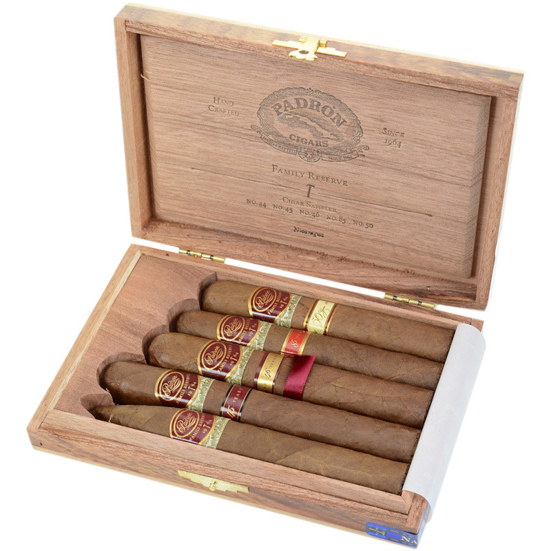 Padron Series Family Reserve Assorted Gift Box 5-CT Natural