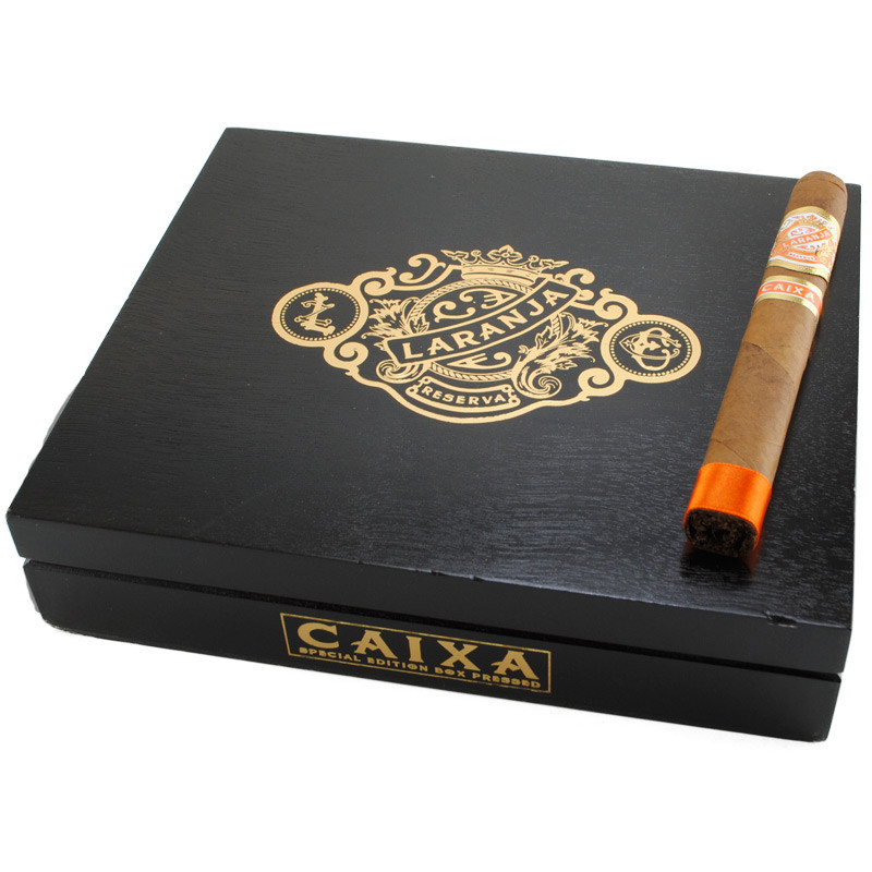 Laranja Reserva By Espinosa Caixa (BP) Short Churchill | Atlantic