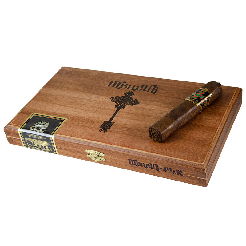 Menelik by Foundation Petite Robusto (41/2×52)