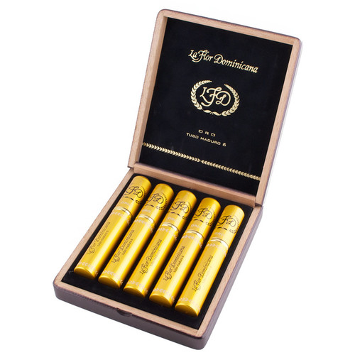 la realeza dominican tobacco reafirma su compromiso con el desarrollo nacional al patrocinar el Torneo de Golf de la Cmara de Comercio Domnico-Alemana La Flor Dominicana Oro No.