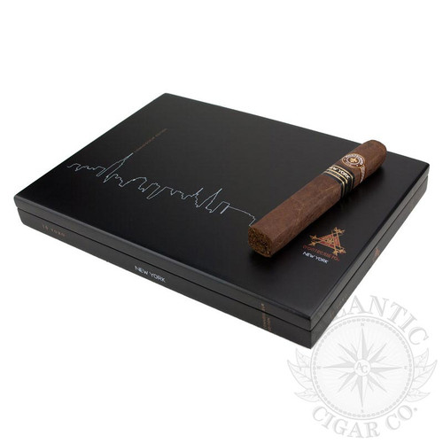 Montecristo NY Connoisseur Edition Toro cigar