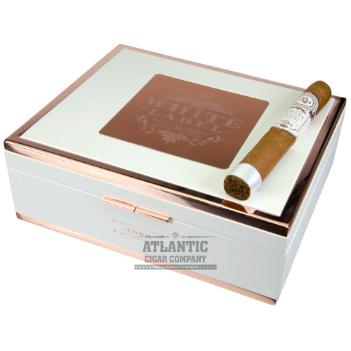Rocky Patel White Label Toro cigar