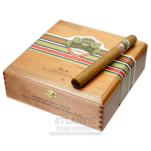 Ashton Cabinet #8 cigar