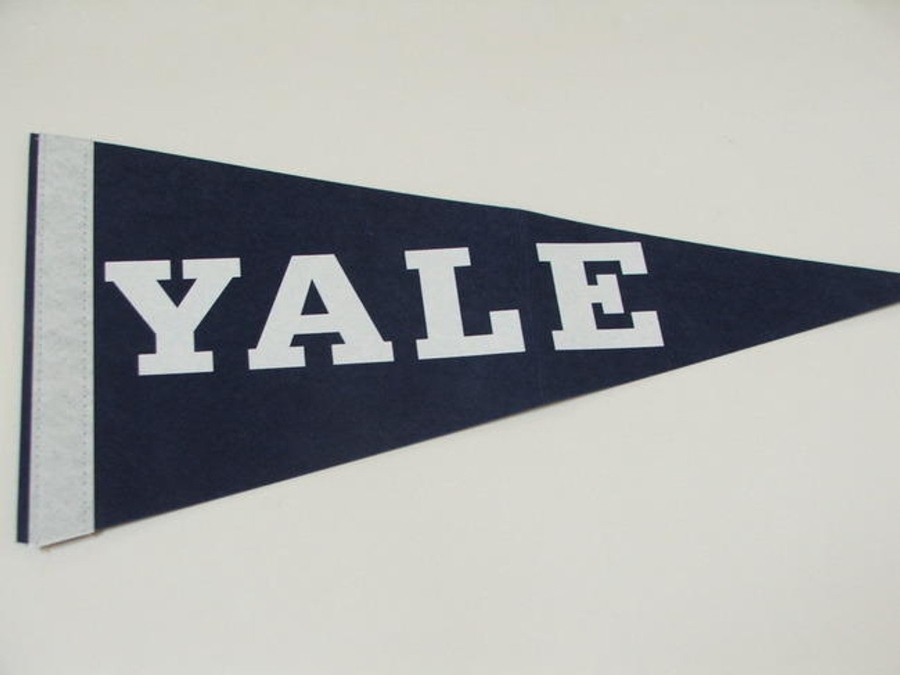 Yale Small Pennant - Collectible Ivy