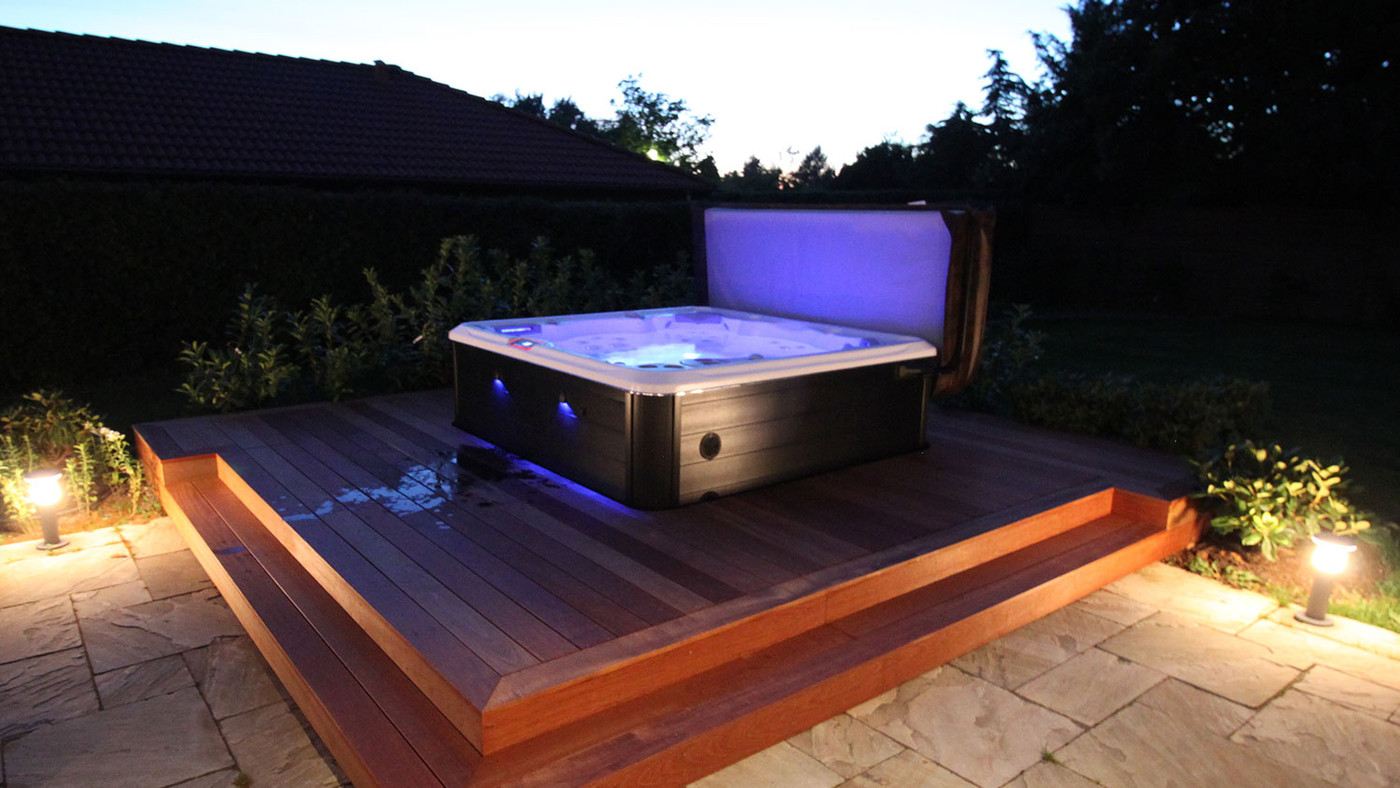 How To Choose The Best Replacement Hot Tub Cover | Northern Hot Tub Covers®
