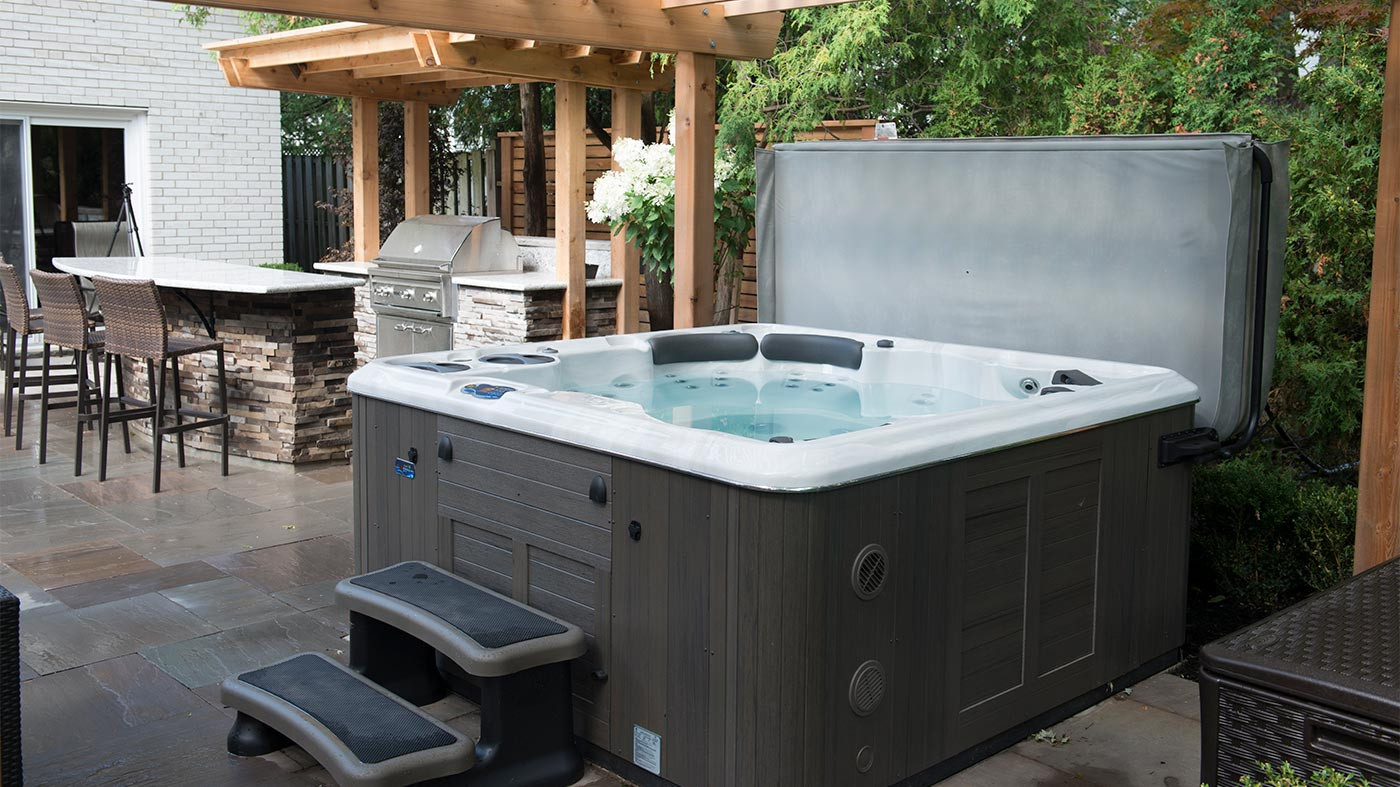 Hot Tub Cover Maintenance | Northern Hot Tub Cover®