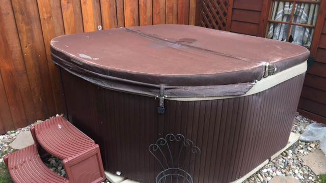 Hot Tub Cover Repair | Northern Hot Tub Covers®