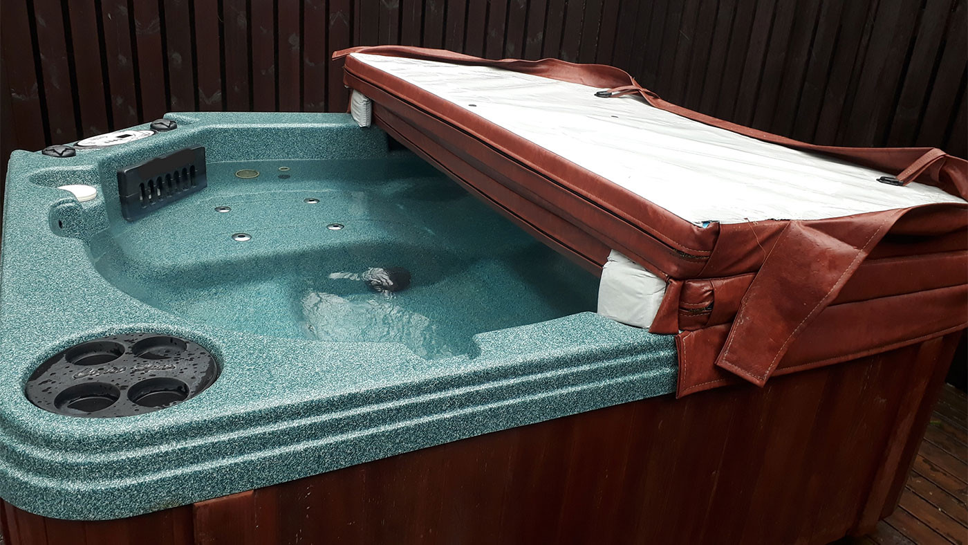 Why Do Hot Tub Covers Get Heavy? | Northern Hot Tub Covers®