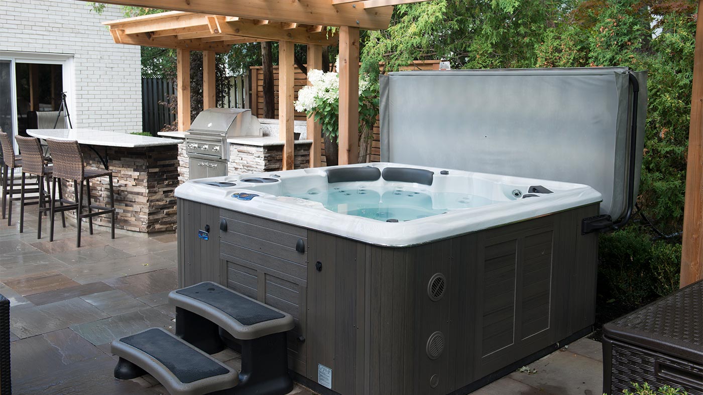hot-tub-cover-maintenance-northern-hot-tub-cover-northern-hot-tub