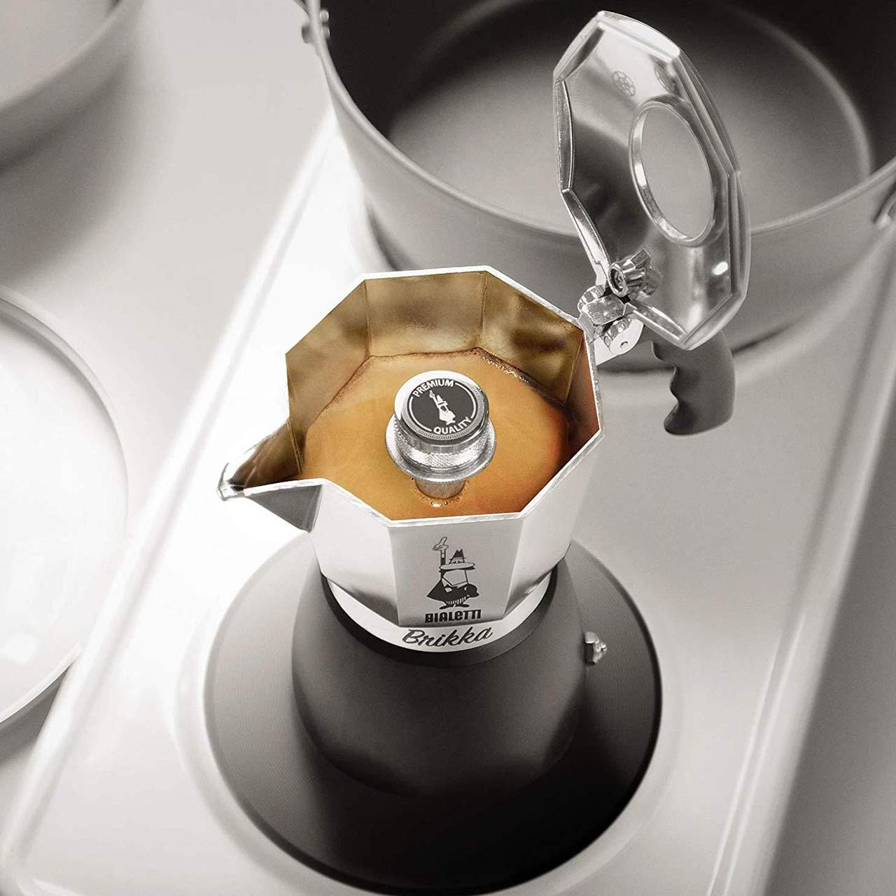 How to use the Bialetti Brikka Moka Pot Espresso Coffee 