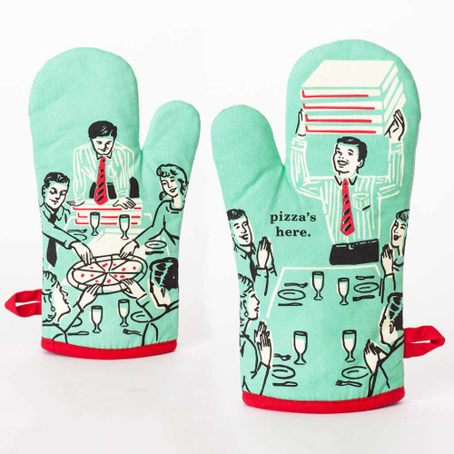 Front and rear view of the Blue Q oven mitt "Pizza's Here" by Blue Q.